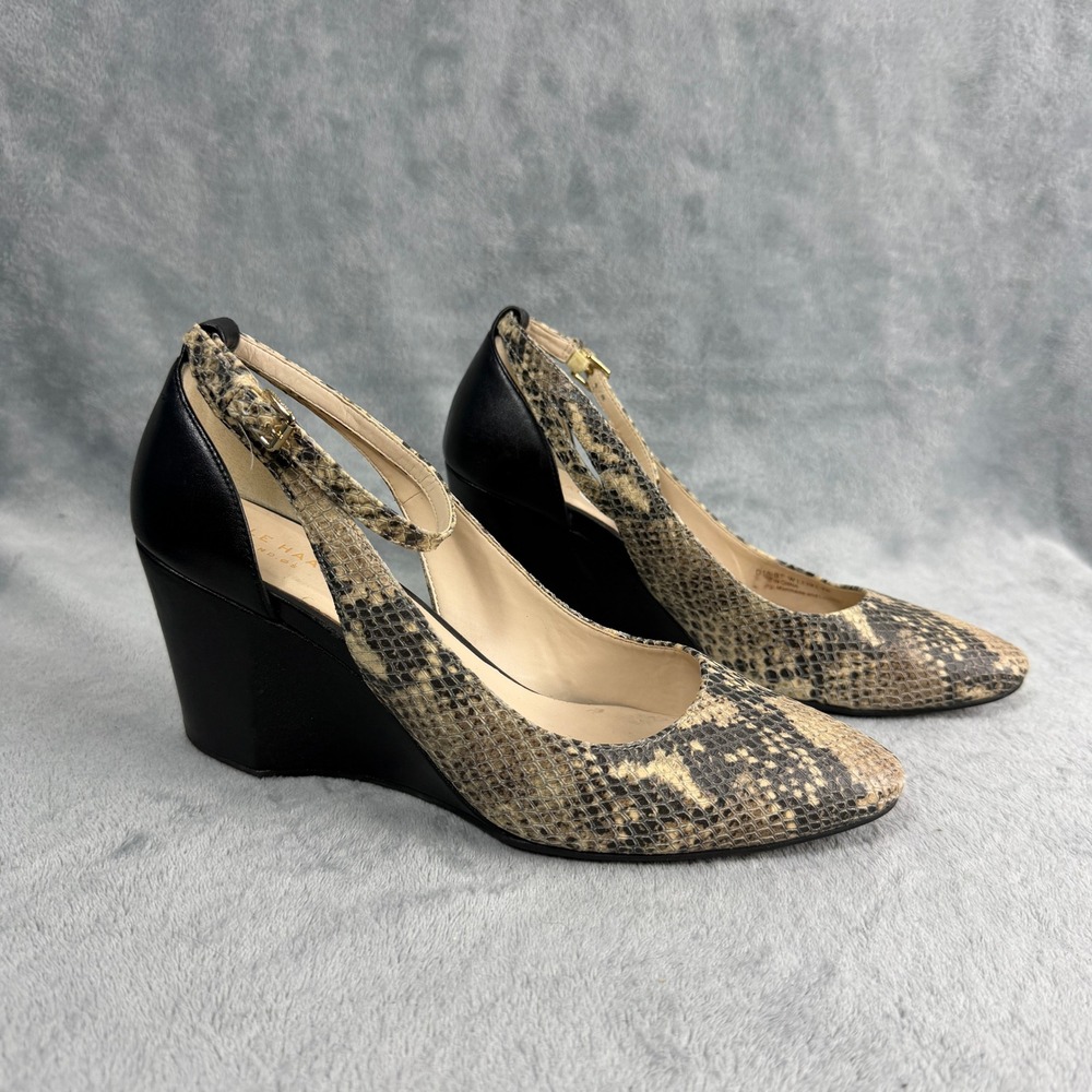 Cole Haan Womens 9 Tan Snakeskin Wedge Heel Ankle Strap Pump Mob Wife W13391